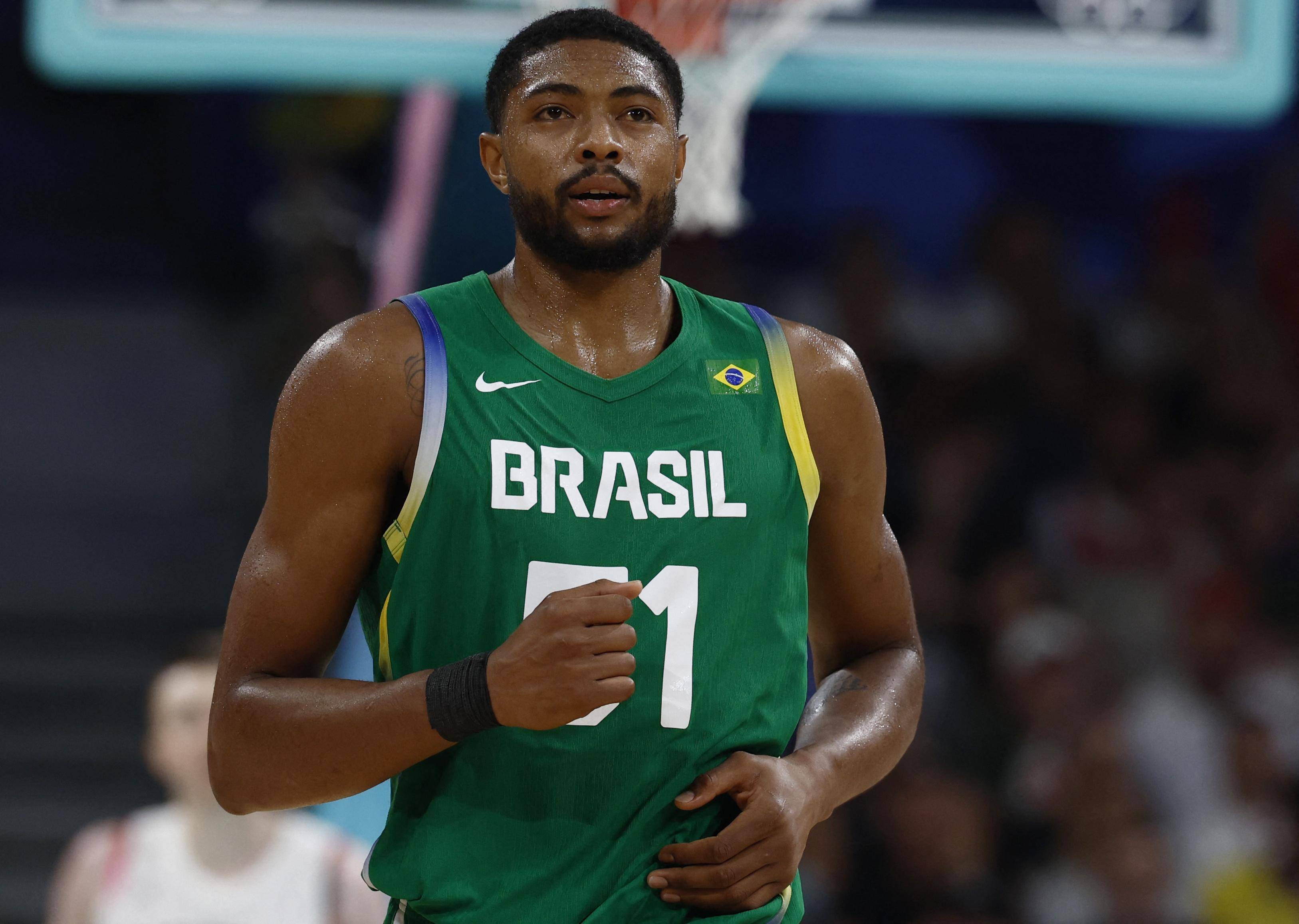 米乐体育官网-斯洛伐克选手在篮球比赛中表现出色