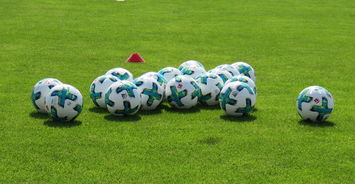 米乐体育官网-恩菲尔德进攻端火力全开，状态持续爆发